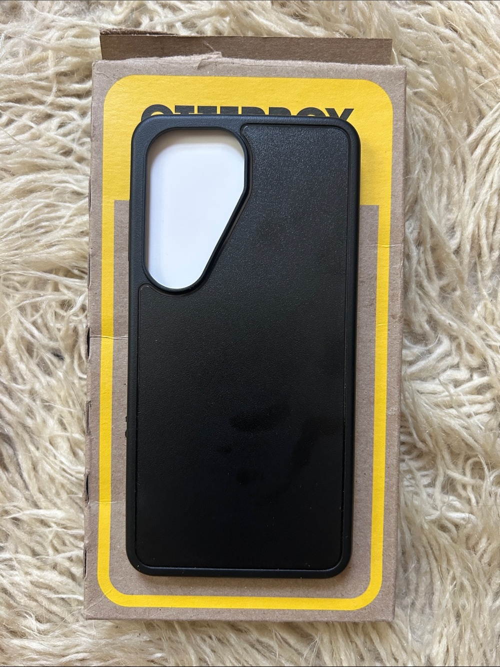 OtterBox Symmetry Series black phone case for Samsung Galaxy S26